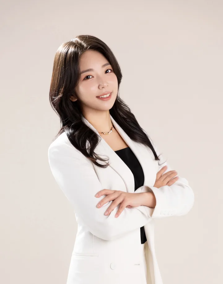 김현지 공인중개사